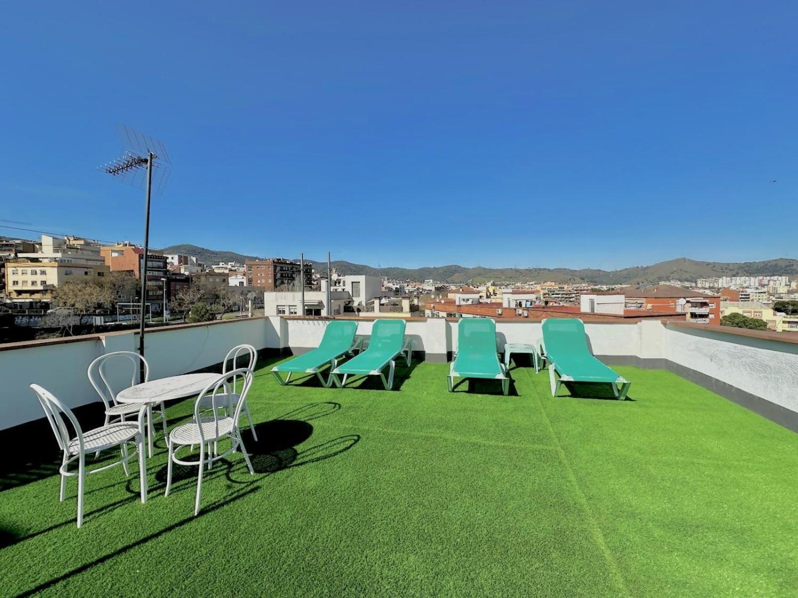 Casa Independientegardenviews2 Bedrooms Барселона Екстериор снимка