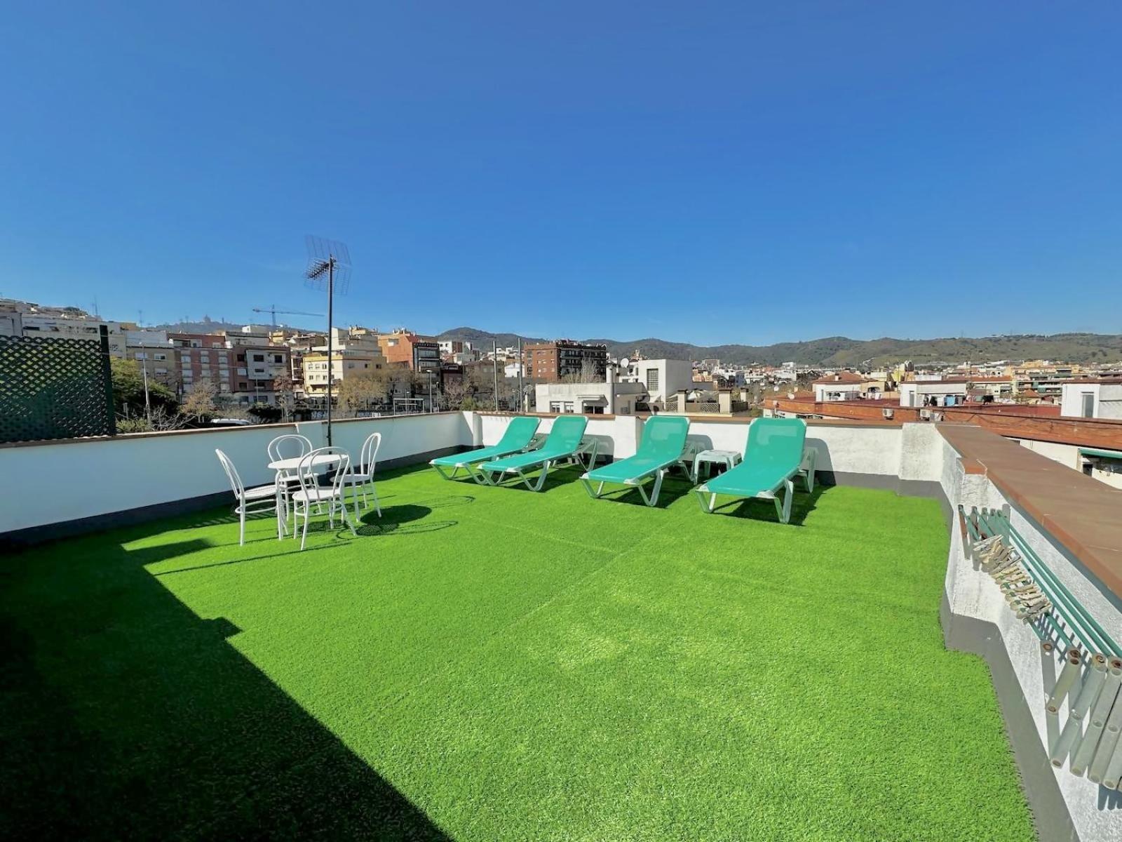 Casa Independientegardenviews2 Bedrooms Барселона Екстериор снимка