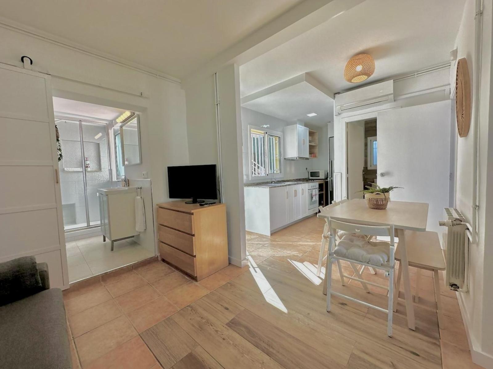 Casa Independientegardenviews2 Bedrooms Барселона Екстериор снимка