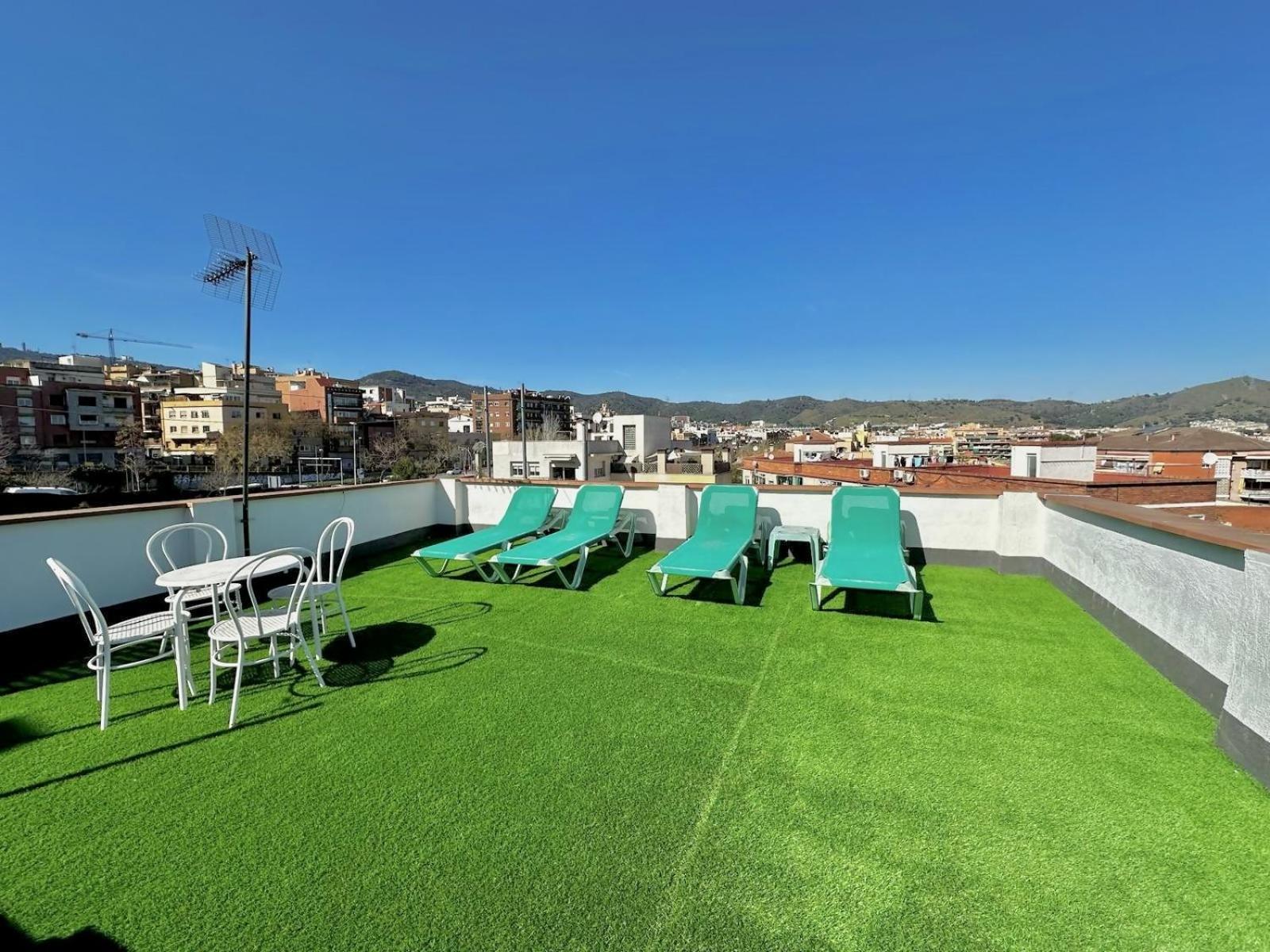 Casa Independientegardenviews2 Bedrooms Барселона Екстериор снимка
