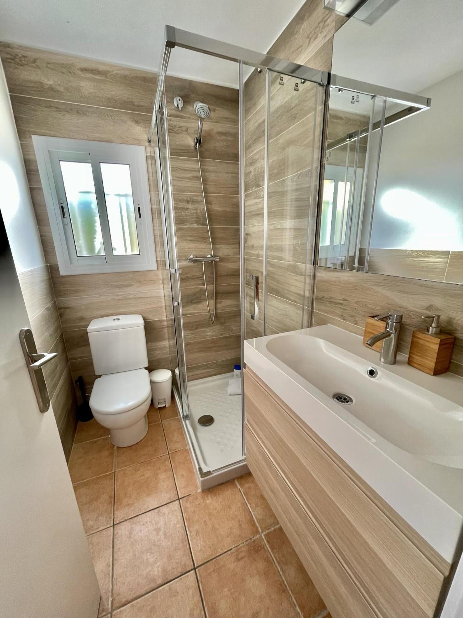 Casa Independientegardenviews2 Bedrooms Барселона Екстериор снимка