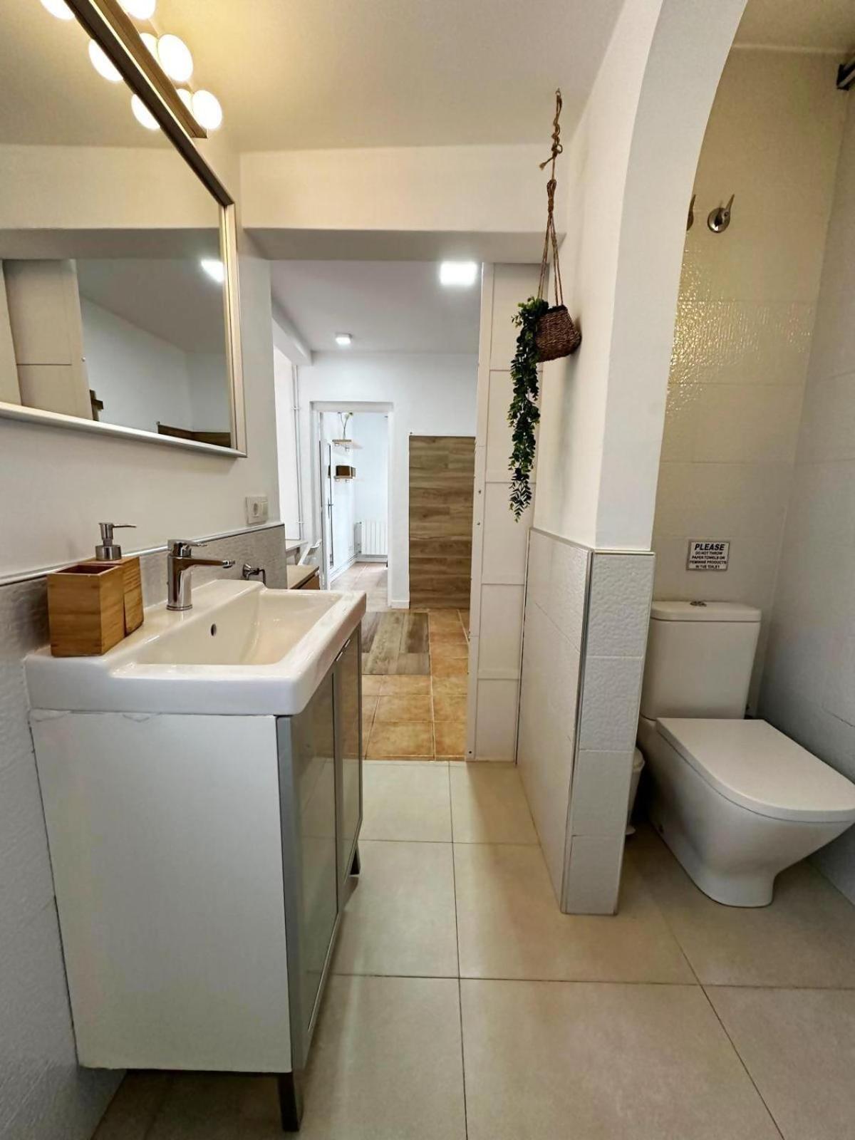 Casa Independientegardenviews2 Bedrooms Барселона Екстериор снимка